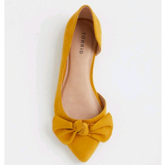 mustard colored flat shoes